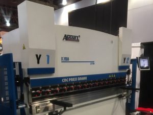 Accurl partoprenis en la Las Vegas Machinery Exhibition en Usono en 2016