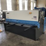 Hidraŭlika folio metalo cnc guillotina maŝino De akurl